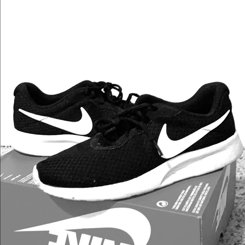 Nike free runs